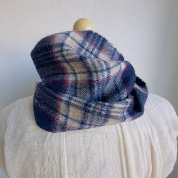 Vintage Edinburgh 100% Cashmere Plaid Scarf Navy Cream Tartan Made in Scotland - Picture 6 of 7